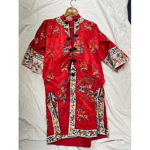 592 - A Chinses Esme embroidered silk robe