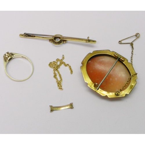 106 - A 9ct gold stone set ring, 2g gross; a shell carved cameo in a yellow metal brooch mount, 38 x 32mm ... 