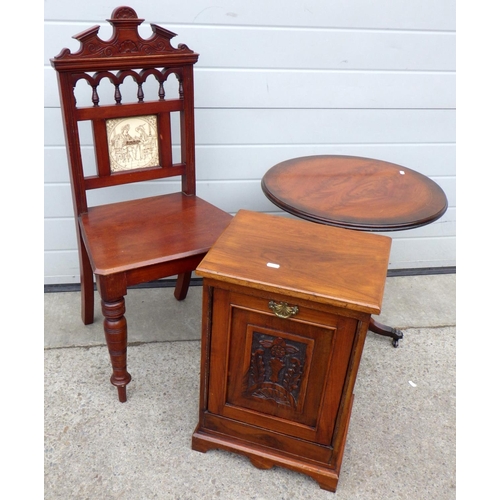 609 - A late Victorian hall chair, coal purdonium & reproduction occasional table (3)