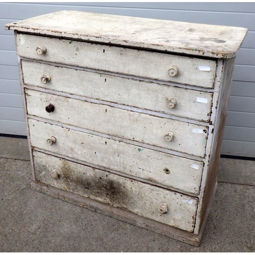 612 - A painted pine chest of drawers, 121cm wide