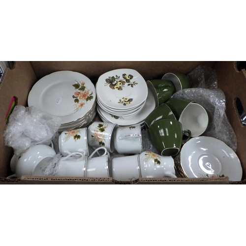 140 - A large qty of misc ceramics, tea ware to inc Mid winter, af (4)