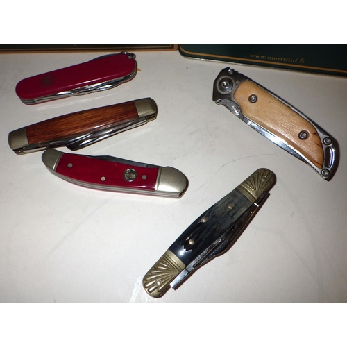 301 - Pocket knives incl a George Wostenholm I*XL Stockman with wooden slabs,a Boker Tree Brand Classic 26... 