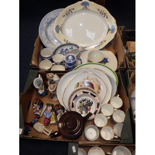 351 - A large qty of misc ceramics to inc Dartmouth,  (5)