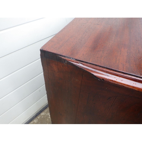 896 - A Geo III mahogany chest of drawers, moulding a/f, 102cm wide