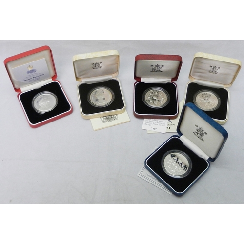 157 - Royal Mint Collectors' Coins: UK issue commemorative Silver Proof Crowns, all cased.  (5)
