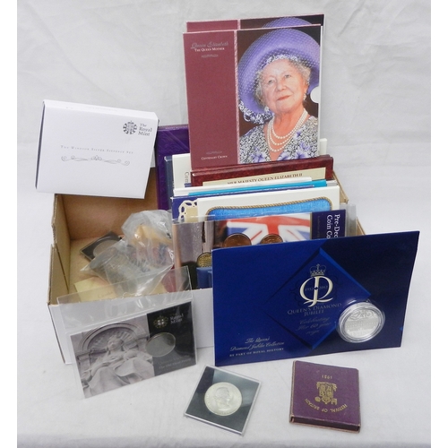 163 - Collectors' Coins: a qty of Royal Mint and other commemorative issues incl obsolete £1, £2, Crowns; ... 