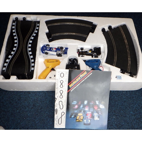 14 - A Scalextric 400 model racing set