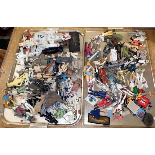 A large qty of Star Wars figures (2)