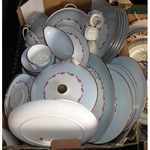 128 - A large qty of misc ceramics to inc hand painted table ware, cabinet plates etc (4)