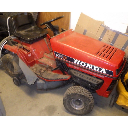 A Honda ride on lawnmower, sold as seen