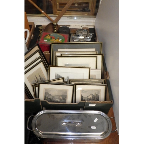 442 - A qty of misc collectables to inc tins, candlesticks, prints and a fish bath (3)