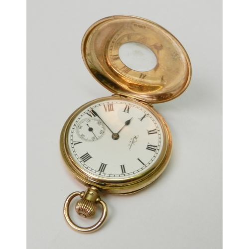 90 - A Waltham pocket watch comprising a keyless wind lever movement in a 9ct gold half hunter case.  50m...