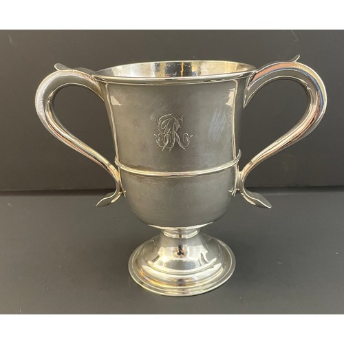 5 - A  Georgian silver loving cup by John Langlands I & John Robertson I, engraved. 475g 16cm tall