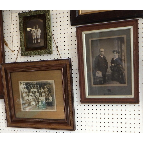 26 - A group of nine vintage portrait photographs etc (9)