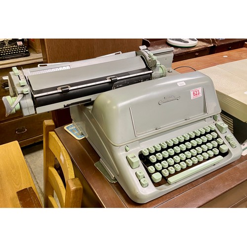 A Hermes typewriter together with a tape machine (2)