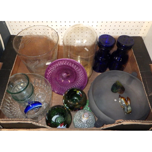 273 - A quantity of miscellaneous glassware (2)