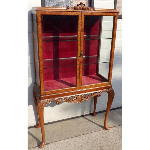 739 - A walnut display cabinet on cabriole legs 97cm wide