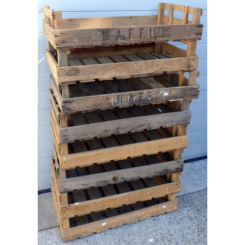 825 - Eight stacking wooden vegetable crates