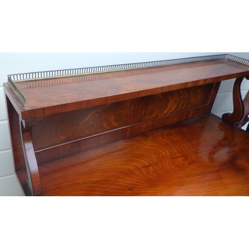 830 - A 19th cen mahogany chiffonier with later brass grilles to the doors, 97cm wide