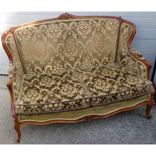 842 - A Louis XV style two seat settee, early 20th cen