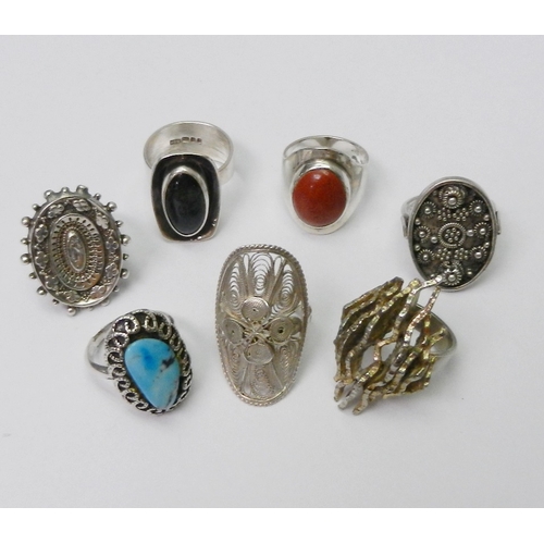 47 - Seven various rings incl silver and white metal examples variously marked.