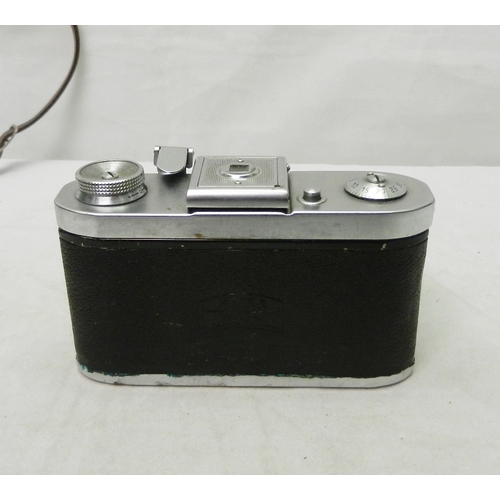 155 - A Zeiss Ikon Tenax I 35mm camera, in leather case.