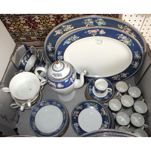 447 - A qty of Wedgwood Blue Siam table ware (2)