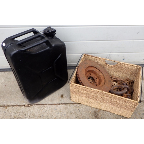 860 - A jerry can and further metal items, industrial chain etc