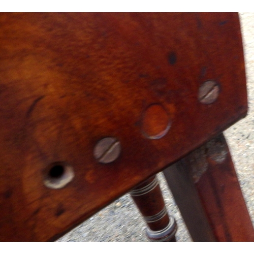 861 - A 19th cen Pembroke table, hall chair and an oak bureau, missing foot (3) (a/f)