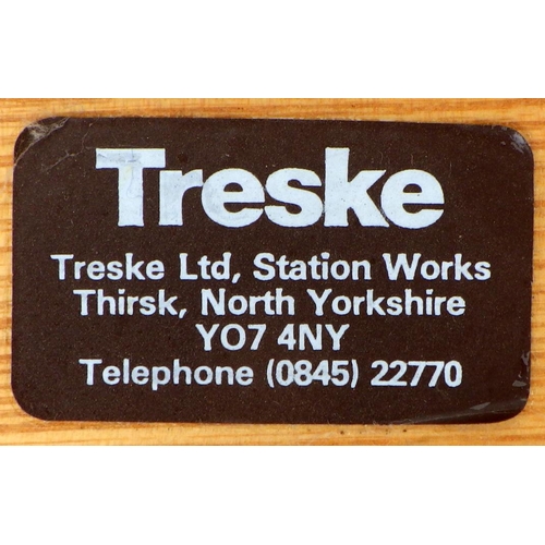 895 - A Treske 