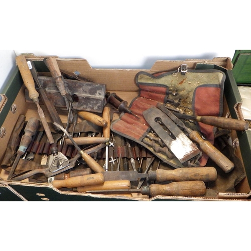 478 - A group of vintage hand tools