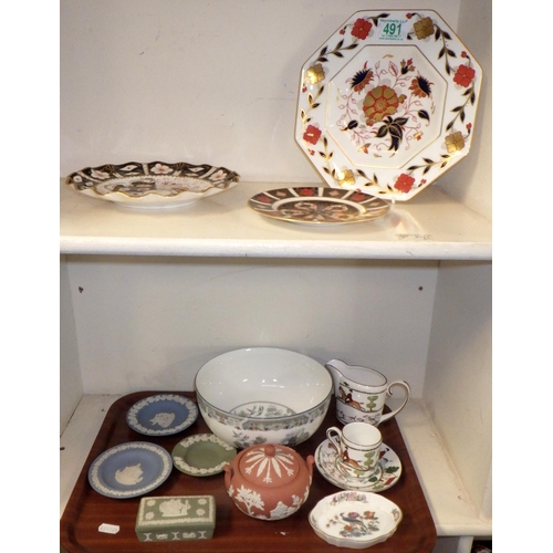 491 - Three Royal Crown Derby plates together with a group of various Wedgwood pottery