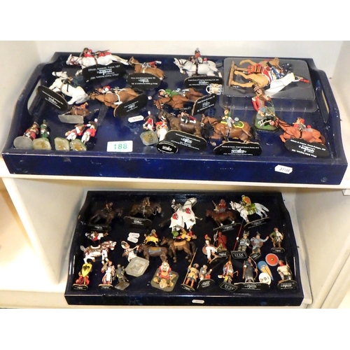 188 - Two trays of Del Prado soldiers