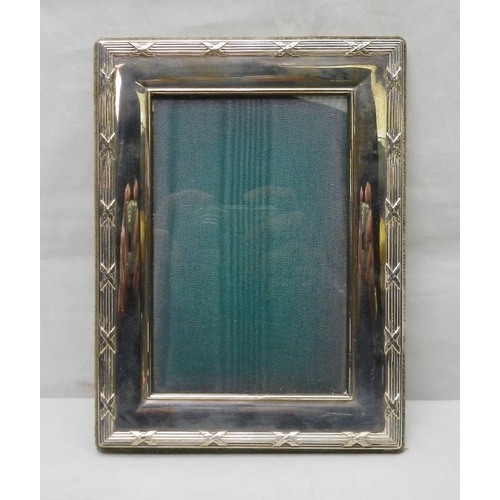 16 - Two late 20th cent silver photograph frames, apertures 145x95mm.  (2)