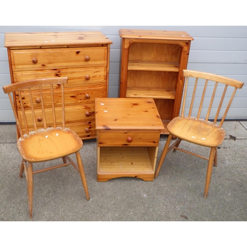 543 - A modern pine chest of drawers, open bookcase, bedside table & pair of chairs (5)