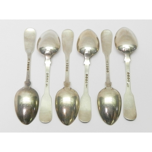 21 - Six matching William IV silver fiddle and shell pattern teaspoons, WE (no pellet) London 1831.  144m... 