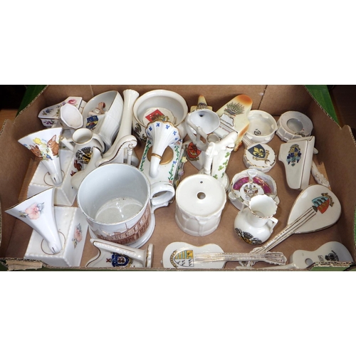 271 - A group of various crested China approx 30pcs