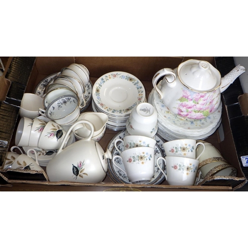 296 - A qty of various tea wares to inc Royal Albert, Meakin etc (3)