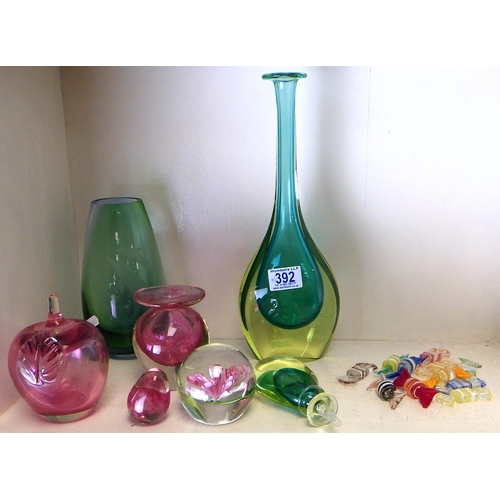 392 - A Murano glass bottle and stopper together with further glass ware