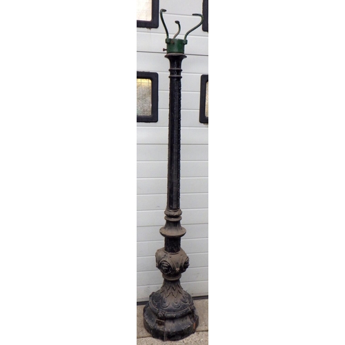 575 - A reproduction heavy metal lamp post, 186cm tall