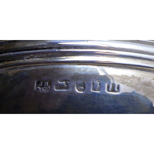 103 - A George IV York silver three piece tea set, comprising teapot, jug and bowl matched dates but same ... 