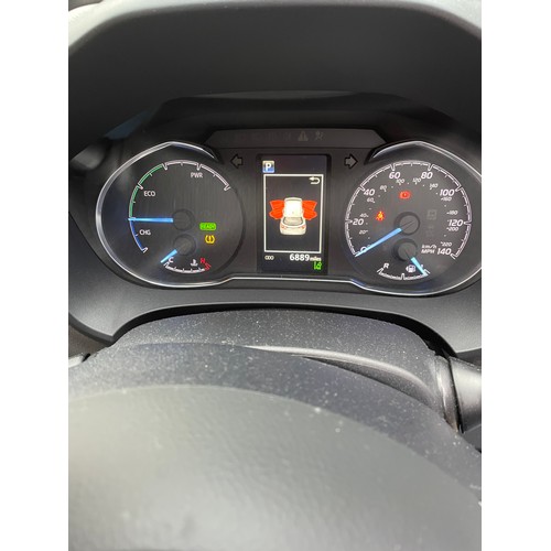916 - A Toyota Yaris, YC68 LCU, grey, Icon Tech VVT-I Hev Cvt, 5 door hatchback, 1497cc Petrol Hybrid, sho... 