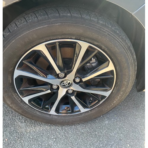 916 - A Toyota Yaris, YC68 LCU, grey, Icon Tech VVT-I Hev Cvt, 5 door hatchback, 1497cc Petrol Hybrid, sho... 