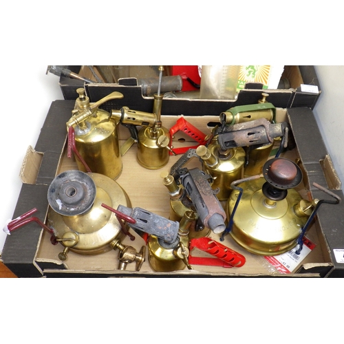 40 - Various vintage brass blow torches and stoves etc (2)