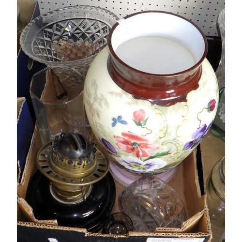 60 - A floral vase together with pictures and various glassware (4)