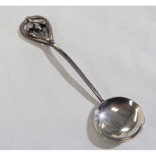 A Harris & Son Arts & Crafts flower terminal caddy / cabinet spoon, white metal marked Stg Sil 925.  133mm long