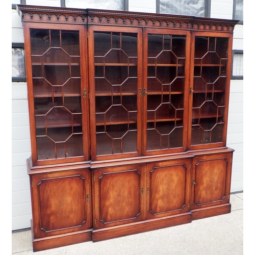 A reproduction mahogany breakfront bookcase / cabinet, 199cm tall, 200cm wide