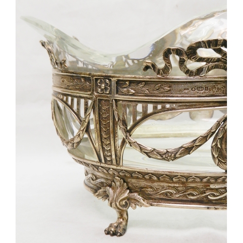 4 - An Edwardian silver swag motif openwork framed centrepiece / jardiniere having a crystal liner, Samu... 