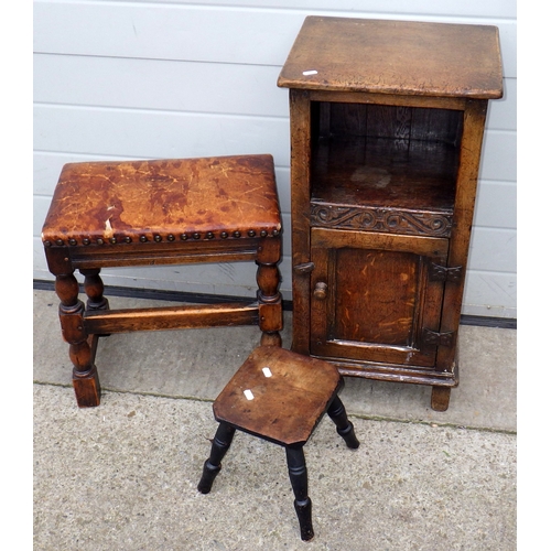 633 - An oak bedside cabinet, top loose, together with a stool, top a/f and a small rustic stool (3)
