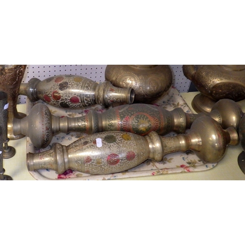 27 - A qty of Indian brassware to inc a large coffee pot etc (2)